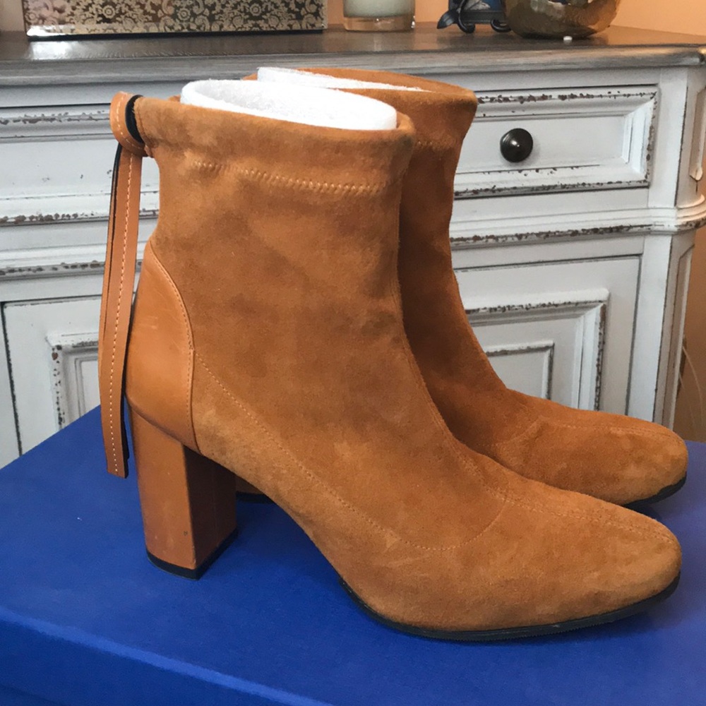 STUART WEITZMAN  camel suede boots